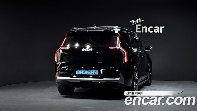 Kia EV9 из Кореи Encar