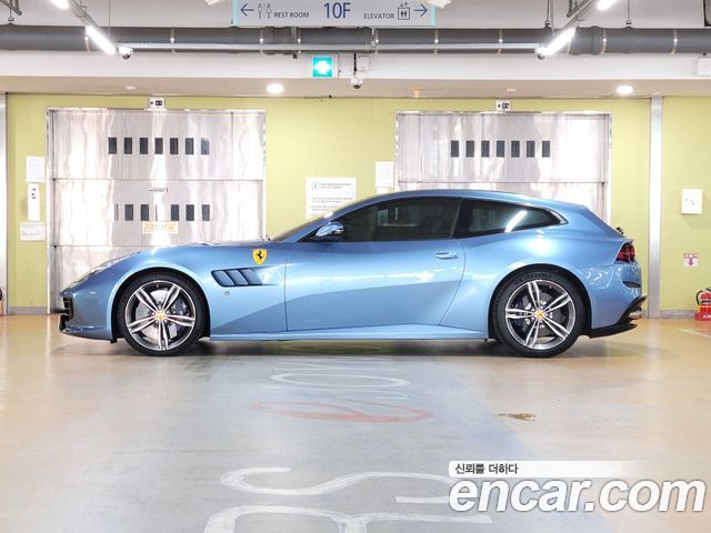 Ferrari GTC4 Lusso из Кореи Encar