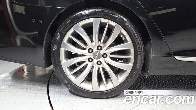 Hyundai Genesis из Кореи Encar