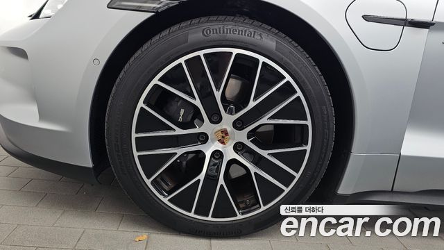 Porsche Taycan из Кореи Encar