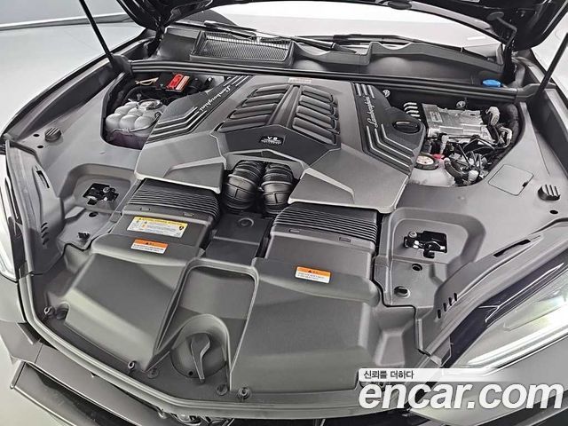 Lamborghini Urus из Кореи Encar