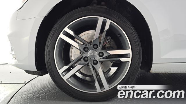 Audi A4 из Кореи Encar