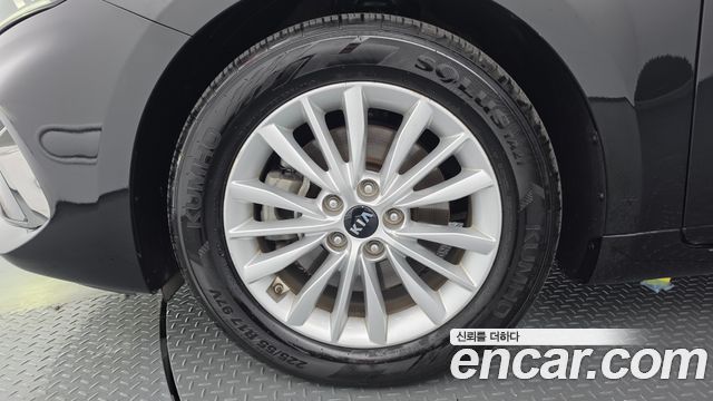 Kia K7 из Кореи Encar