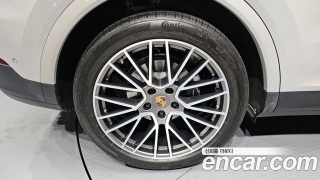 Porsche Cayenne 3.0 — пробег 13 858 км — фото 5 из 5