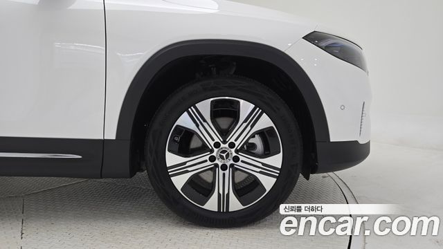 Mercedes-Benz EQB из Кореи Encar