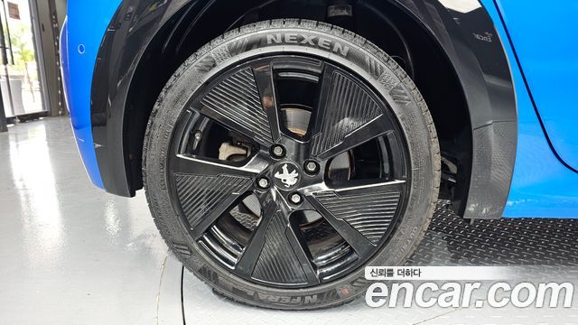 Peugeot 208 из Кореи Encar