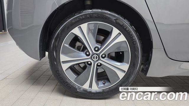 Nissan Leaf из Кореи Encar