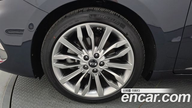 Kia K7 из Кореи Encar