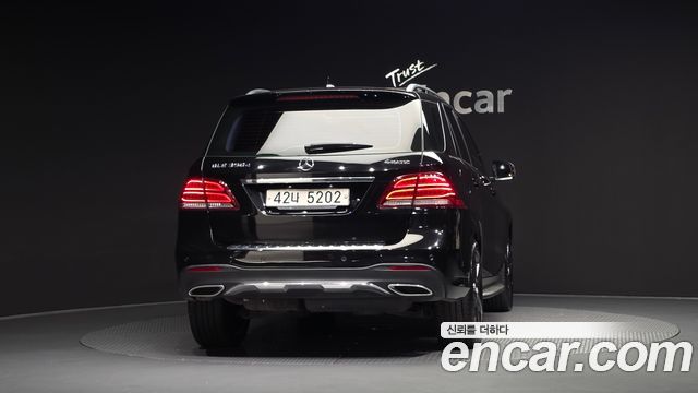 Mercedes-Benz GLE-Class GLE350 d 4MATIC — пробег 129 293 км — фото 4 из 5