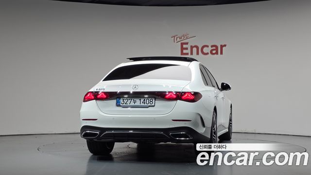 Mercedes-Benz E-Class из Кореи Encar