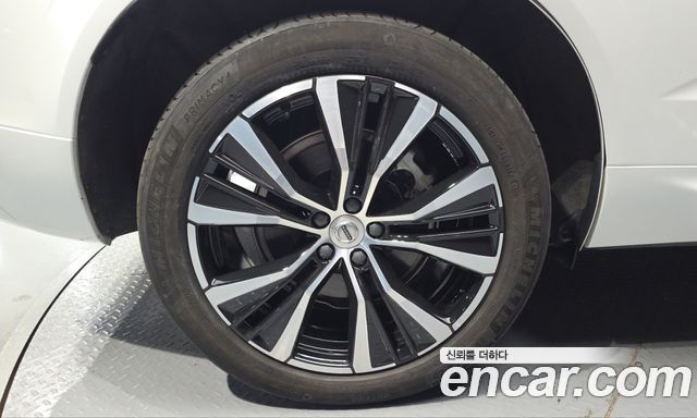 Volvo XC60 T8 Ultimate Bright — пробег 40 111 км — фото 5 из 5