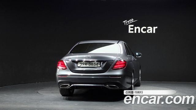Mercedes-Benz E-Class E300 AMG Line — пробег 95 769 км — фото 4 из 5