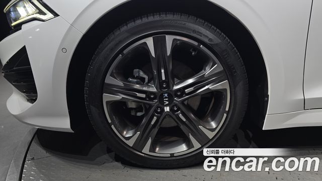Kia K5 из Кореи Encar