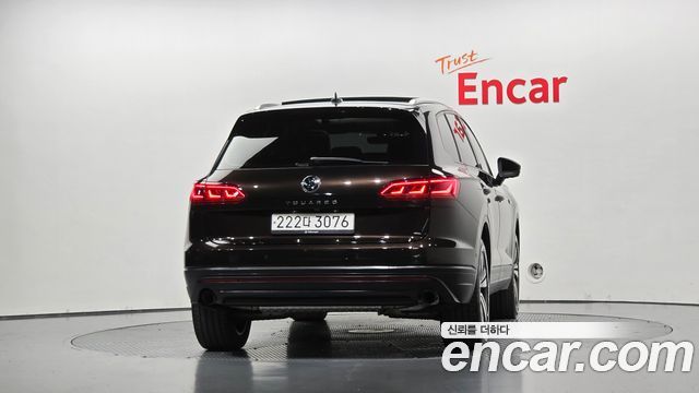 Volkswagen Touareg 3.0 TDI Premium — пробег 75 014 км — фото 4 из 5