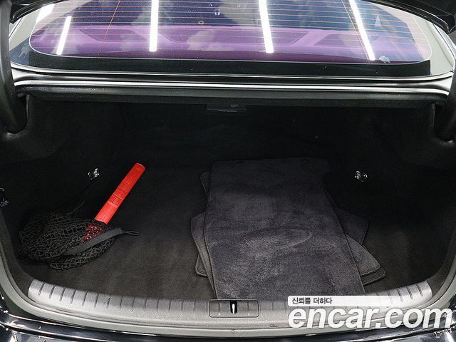 Hyundai Genesis из Кореи Encar